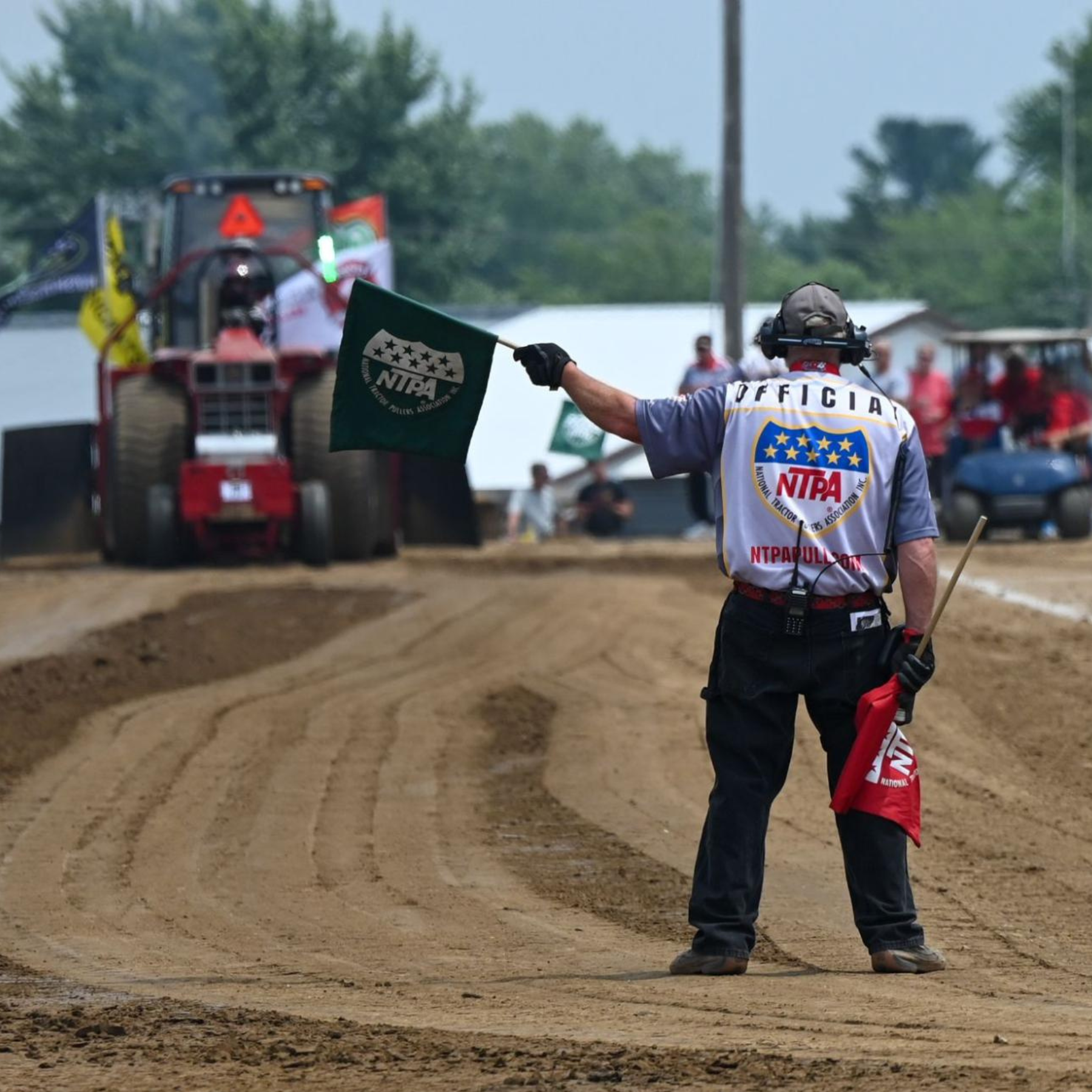 Budweiser Dairyland Super National Truck and Tractor Pull Budweiser Dairyland Super National Truck and Tractor Pull