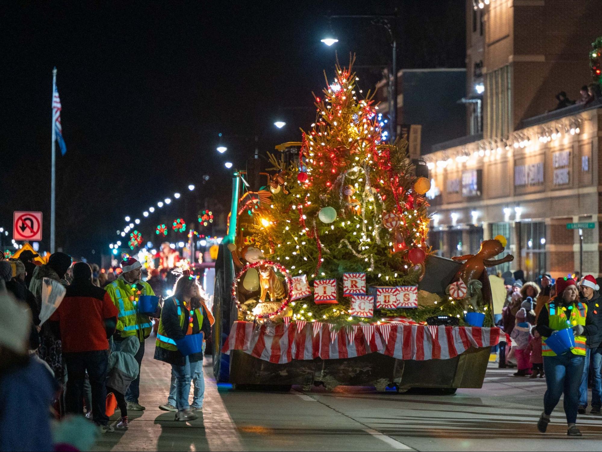 Christmas in Tomah: Discover the Kriskindlmarkt, Holiday Lights & Festive Traditions Christmas in Tomah: Discover the Kriskindlmarkt, Holiday Lights & Festive Traditions